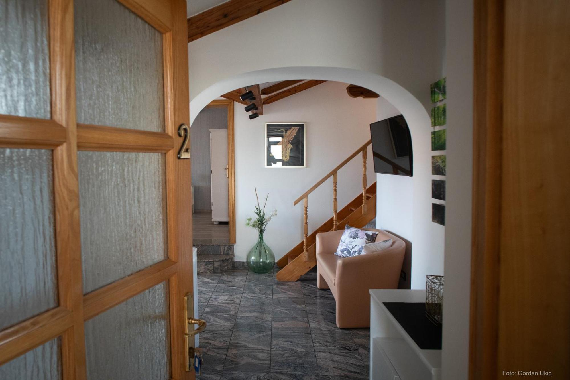 Guesthouse Mila روفينج الغرفة الصورة
