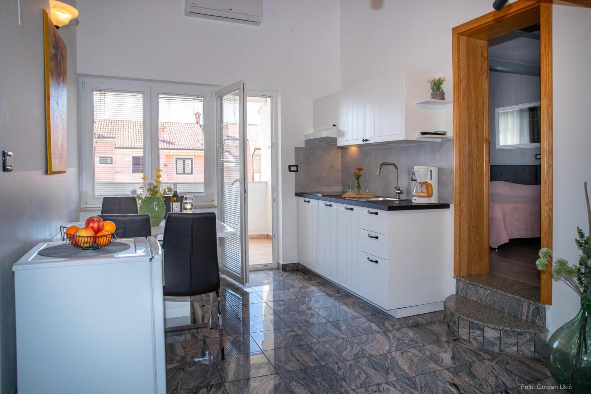 Guesthouse Mila روفينج الغرفة الصورة
